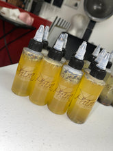 Load image into Gallery viewer, Mega Growth And Beard Oil